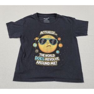 Gildan Boy's Black T-shirt Actually... the world does revolve around me! Sz M(8)